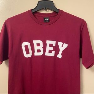 OBEY T-shirt‎